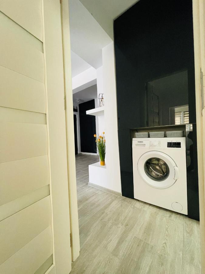 Timisoara Central Apartment New Parking !! エクステリア 写真