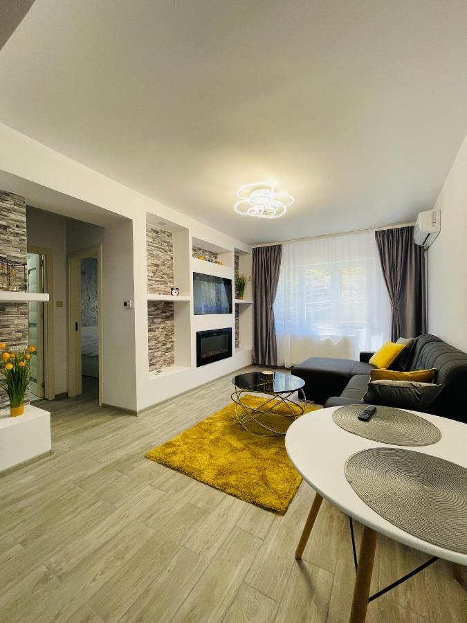 Timisoara Central Apartment New Parking !! エクステリア 写真